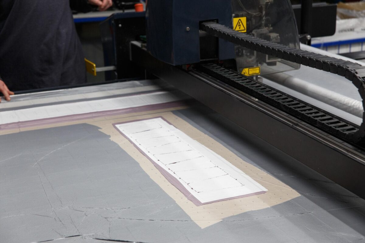 cong_nghe_may_dong_phuc_leo_nui